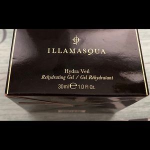 Brand New Hydra Veil